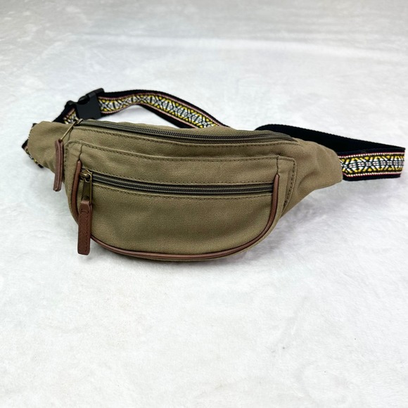 Steve Madden Olive Green Fanny Pack Belt Bag Patterned Strap Festival Travel - Picture 1 of 8